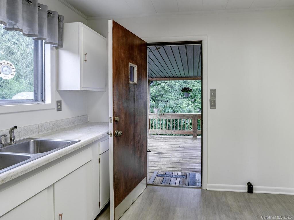 78 Smith Graveyard Road Asheville NC 28806