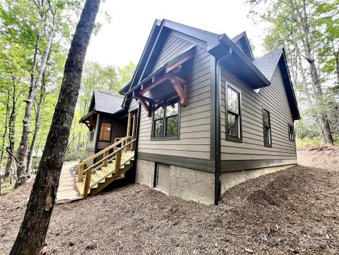 435 Soquili Drive Brevard NC 28712