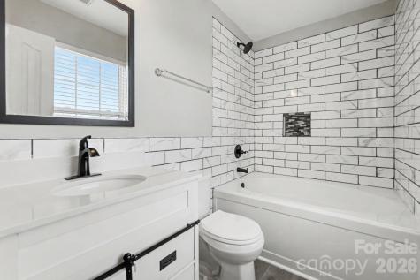 15331 Dehavilland Drive Charlotte NC 28278