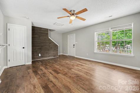 15331 Dehavilland Drive Charlotte NC 28278
