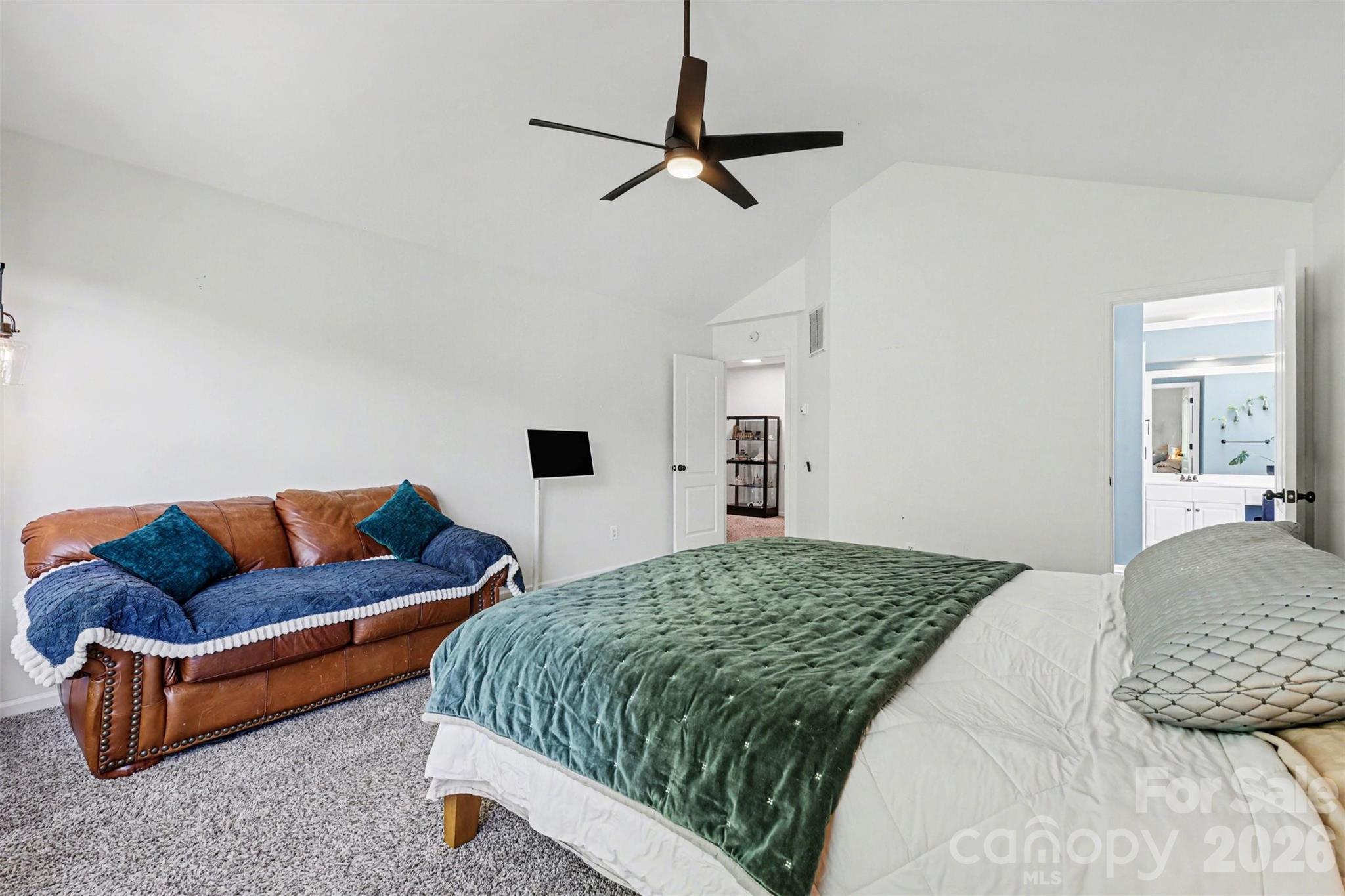 6213 Knightsgate Court Charlotte NC 28269