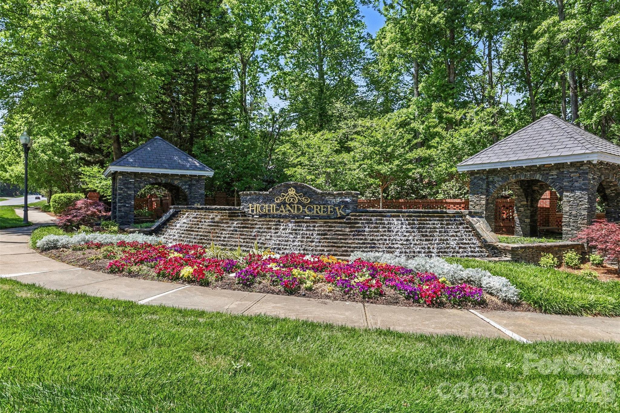 6213 Knightsgate Court Charlotte NC 28269