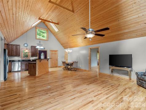 346 Appaloosa Trail Burnsville NC 28714