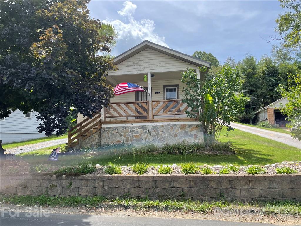 34 White Oak Road Bakersville NC 28705