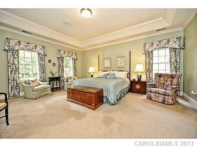 2532 Ballencourt Lane Charlotte NC 28226