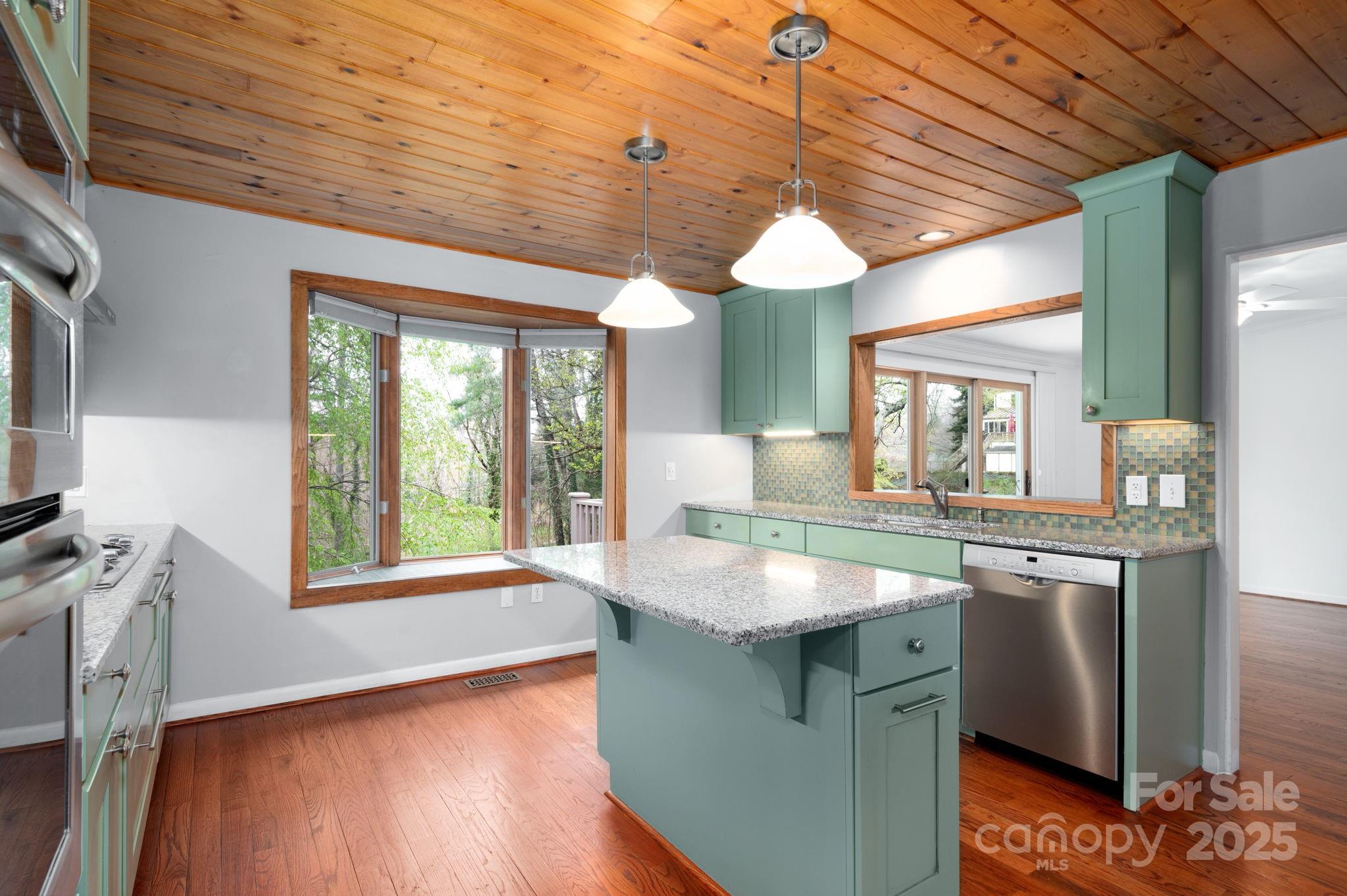 48 Stratford Road Asheville NC 28804