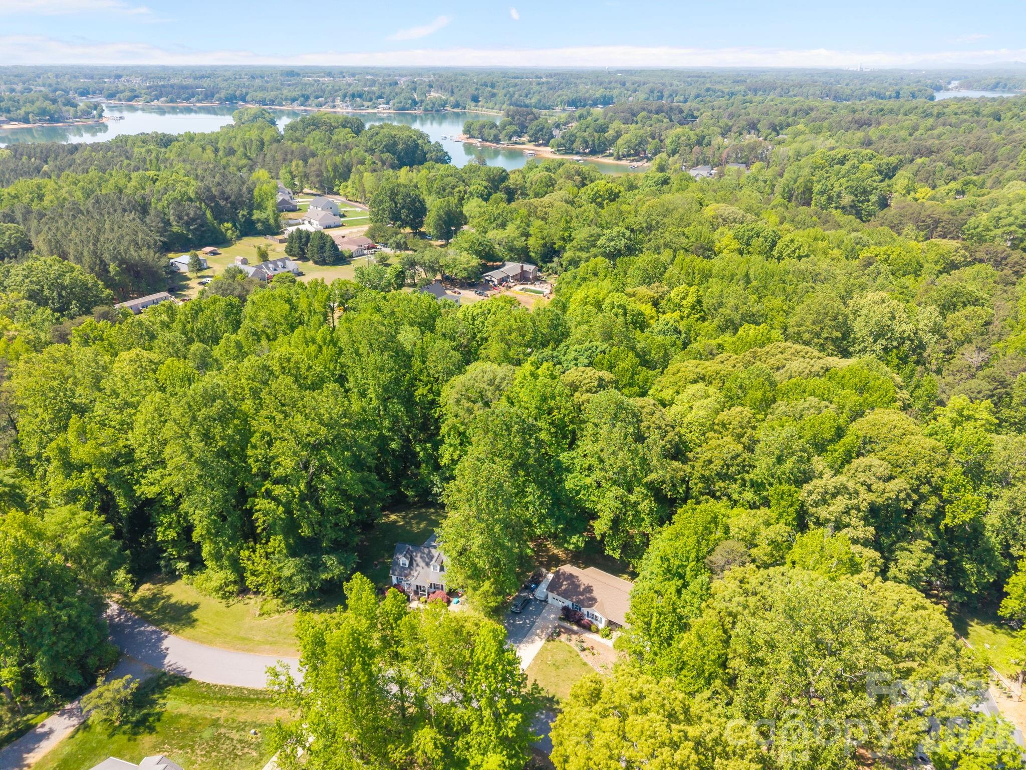 125 Mills Forest Lane Mooresville NC 28117
