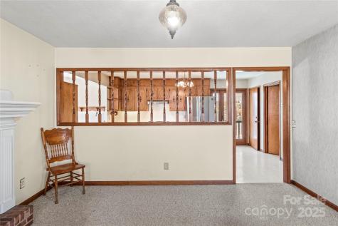 5091 Us Highway 21 Thurmond NC 28683