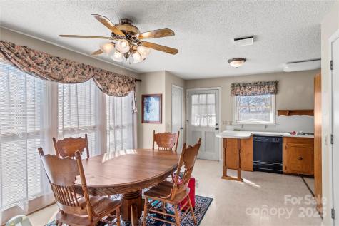 5091 Us Highway 21 Thurmond NC 28683