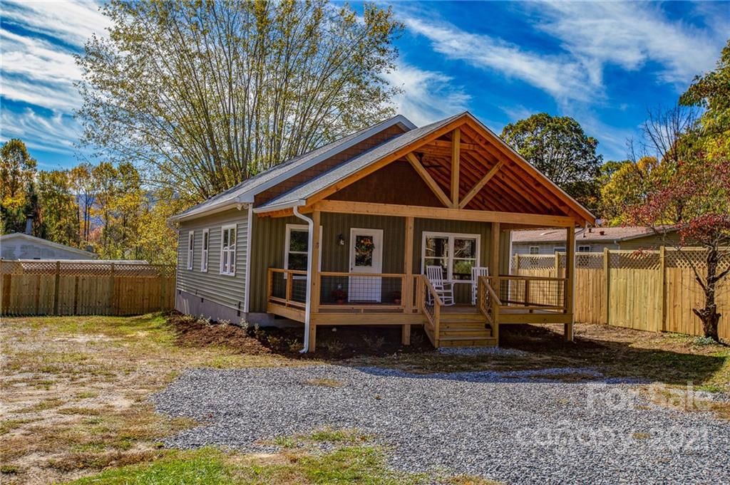 118 East Street Black Mountain NC 28711