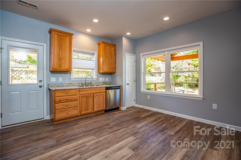118 East Street Black Mountain NC 28711
