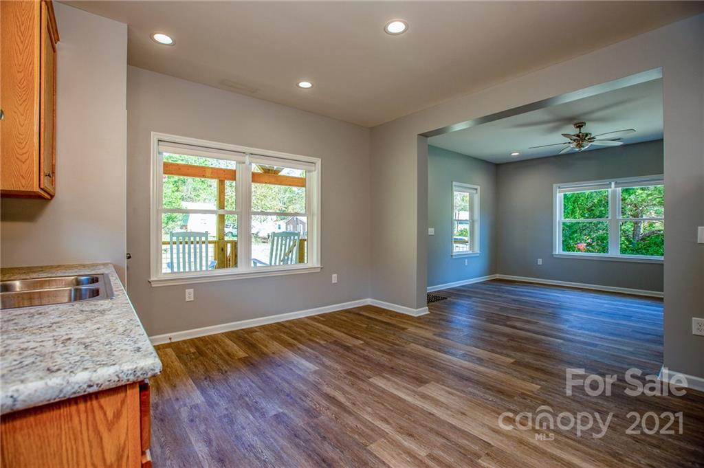 118 East Street Black Mountain NC 28711