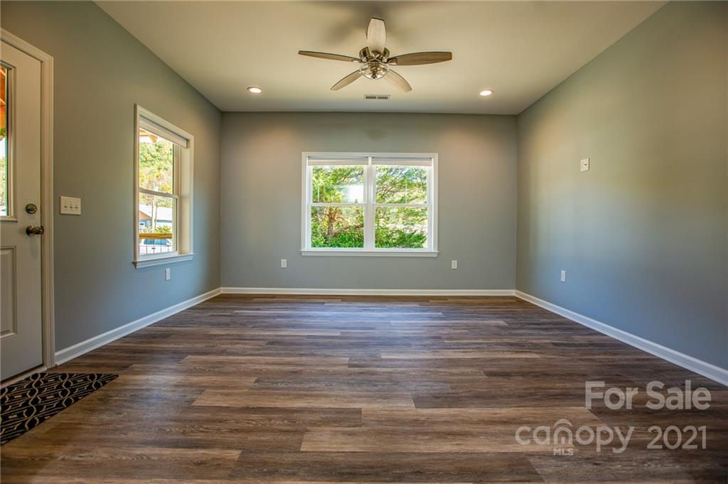 118 East Street Black Mountain NC 28711