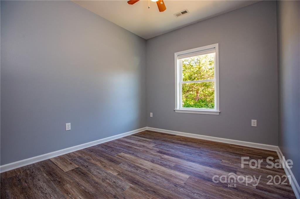 118 East Street Black Mountain NC 28711