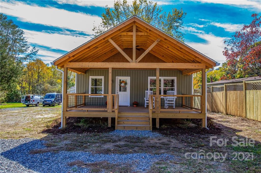 118 East Street Black Mountain NC 28711