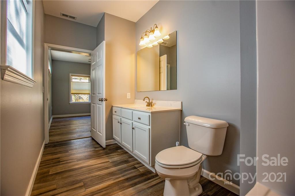 118 East Street Black Mountain NC 28711