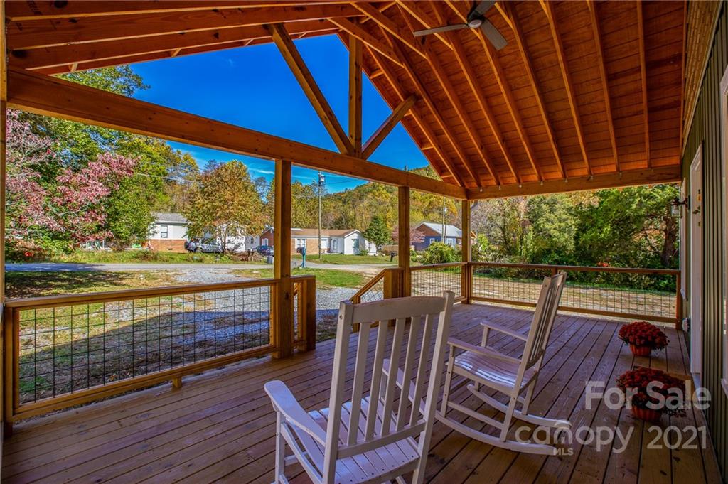118 East Street Black Mountain NC 28711