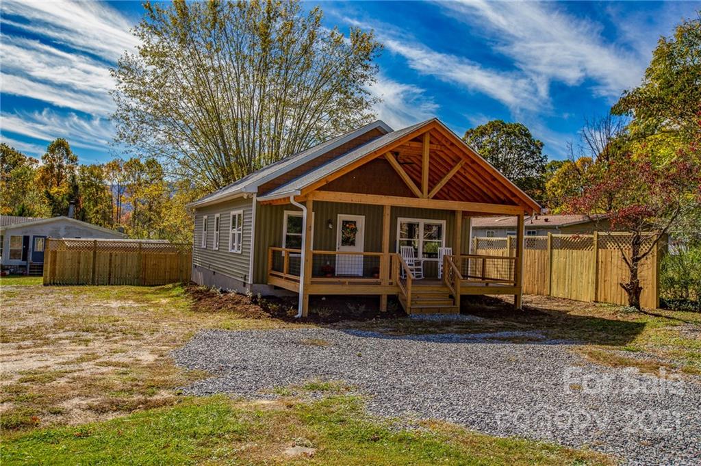 118 East Street Black Mountain NC 28711
