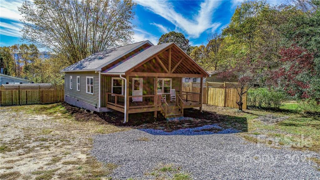 118 East Street Black Mountain NC 28711