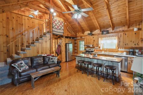 710 River Hills Road Lansing NC 28643
