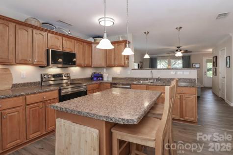 1123 Valley Street Statesville NC 28677
