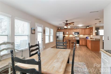 1123 Valley Street Statesville NC 28677
