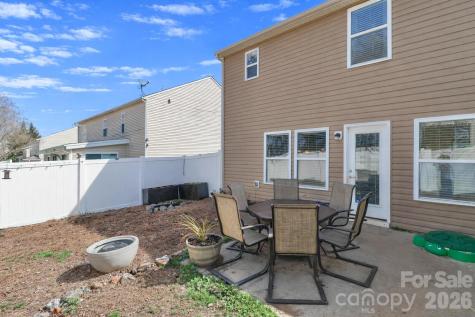 1123 Valley Street Statesville NC 28677