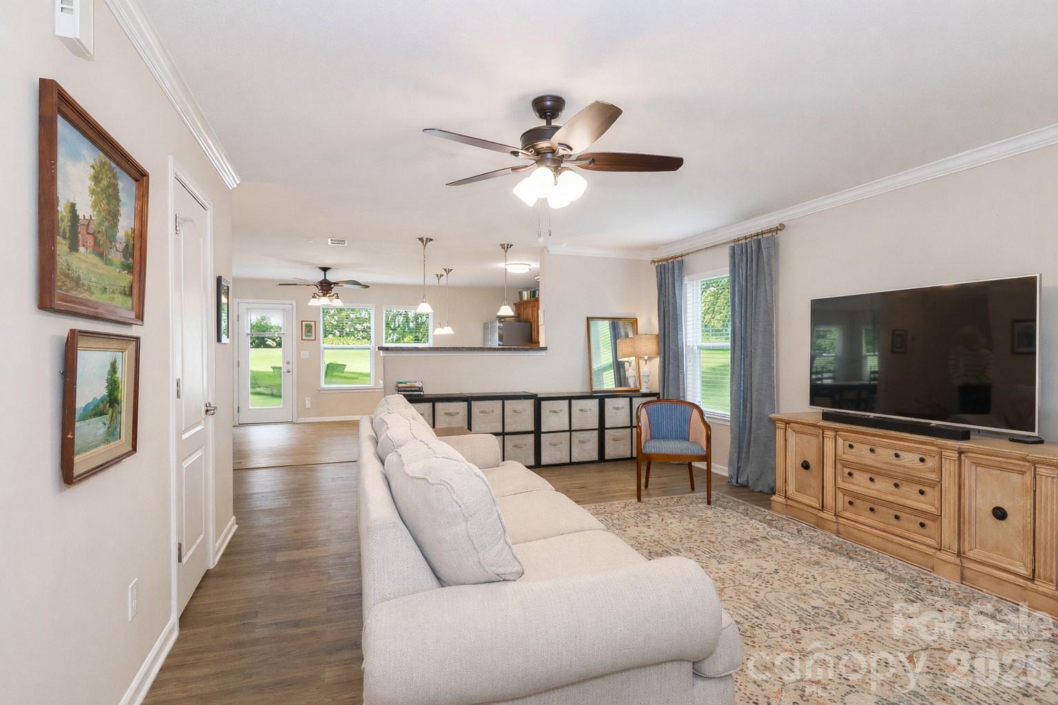 1123 Valley Street Statesville NC 28677