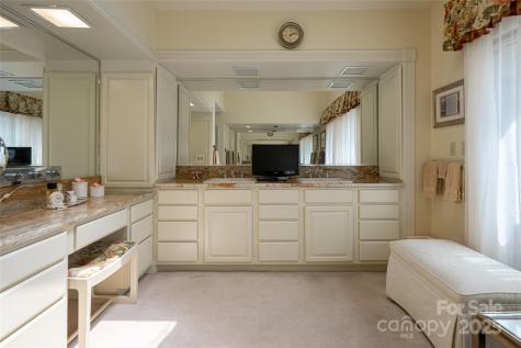 69 Forest Road Asheville NC 28803