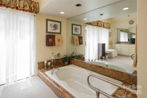 69 Forest Road Asheville NC 28803