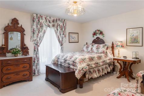 69 Forest Road Asheville NC 28803