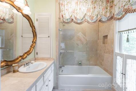 69 Forest Road Asheville NC 28803