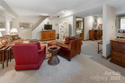 69 Forest Road Asheville NC 28803