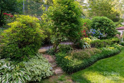 69 Forest Road Asheville NC 28803