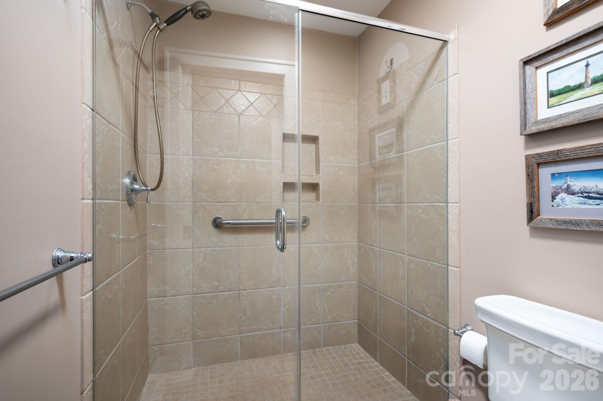 28 Meadow Village Lane Asheville NC 28803