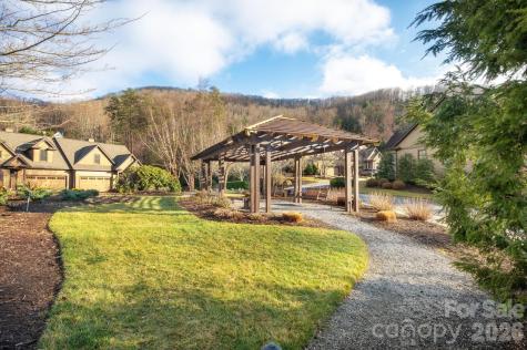 28 Meadow Village Lane Asheville NC 28803