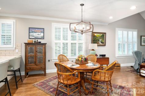 28 Meadow Village Lane Asheville NC 28803