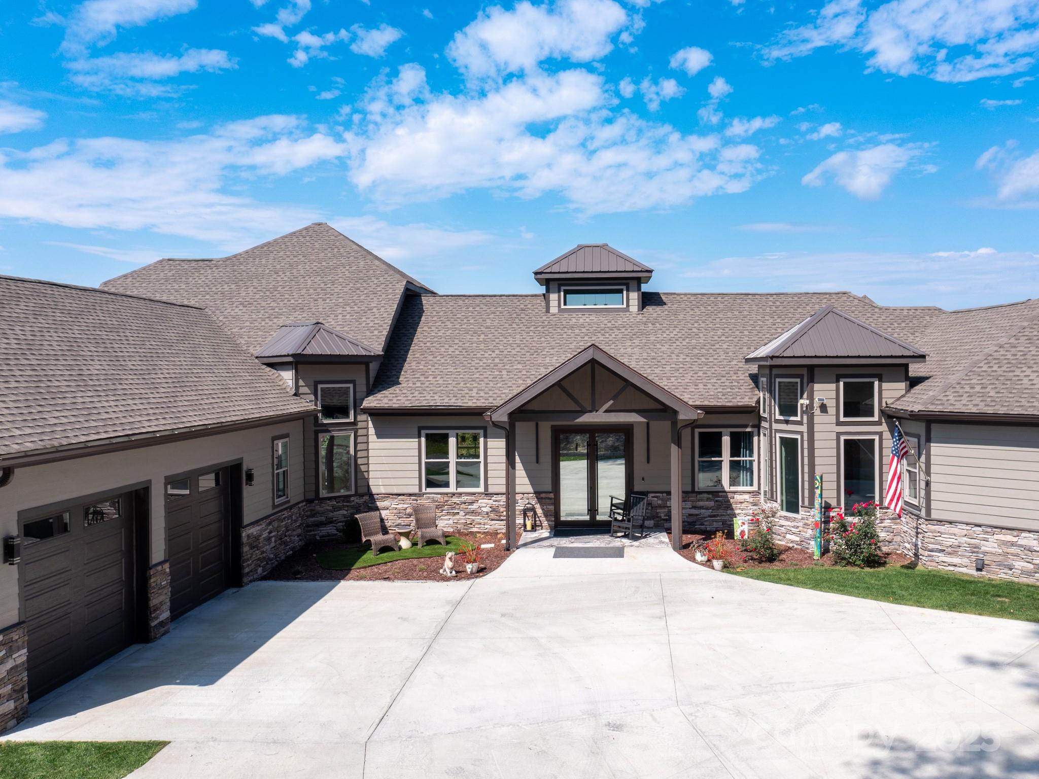 639 Byers Cove Road Hendersonville NC 28792