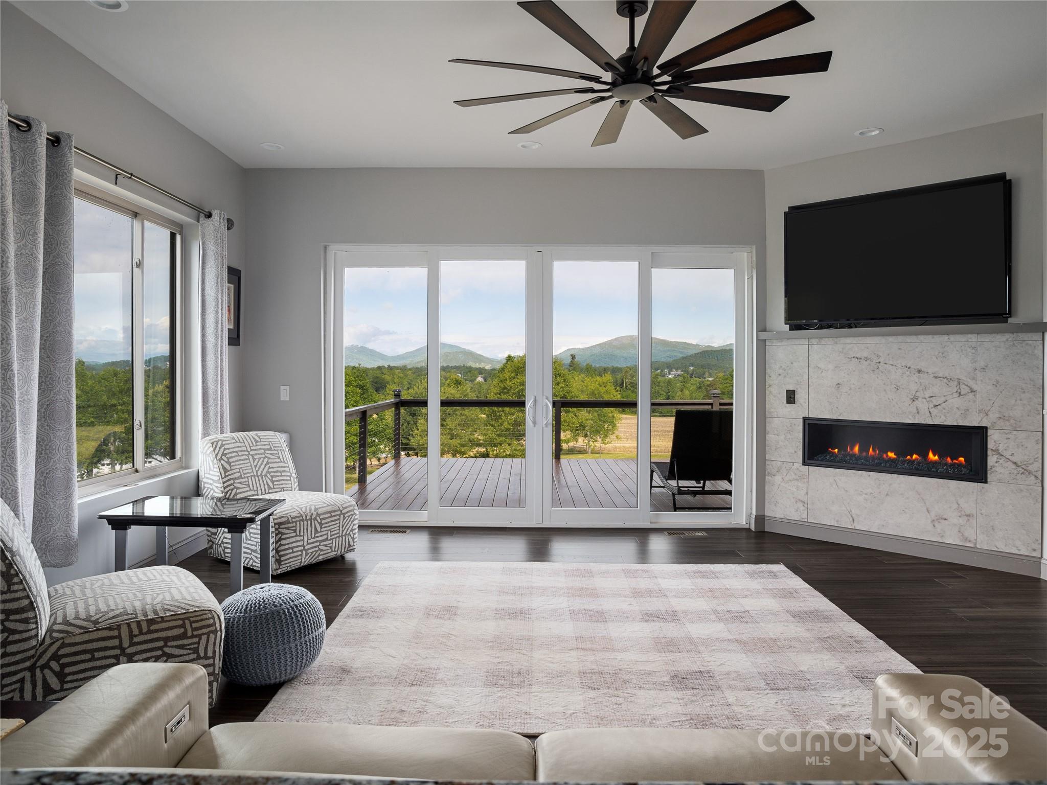 639 Byers Cove Road Hendersonville NC 28792