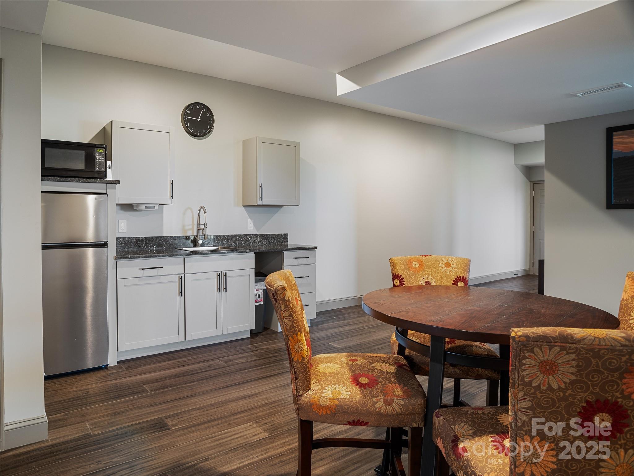 639 Byers Cove Road Hendersonville NC 28792