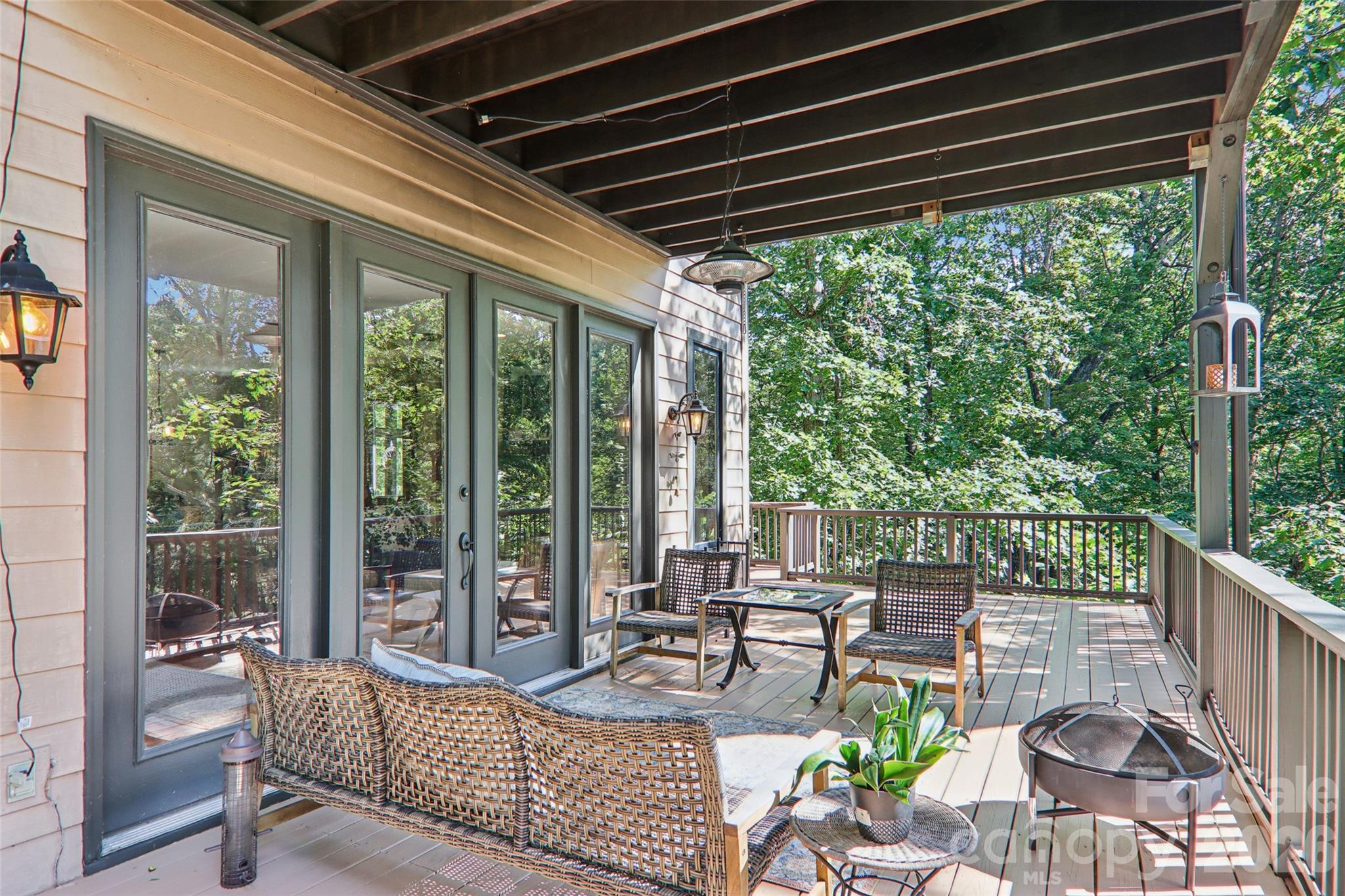 184 Deep Woods Lane Saluda NC 28773