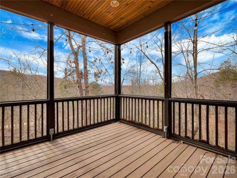 184 Deep Woods Lane Saluda NC 28773