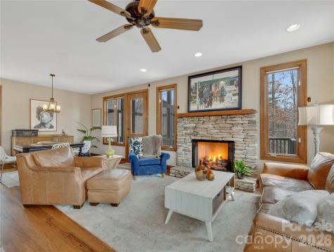 184 Deep Woods Lane Saluda NC 28773
