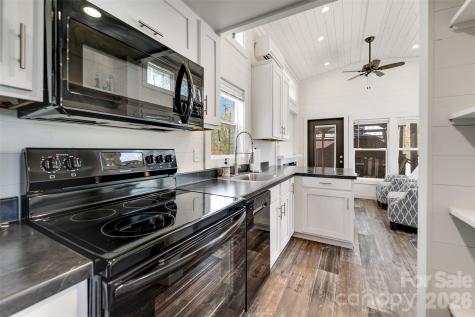 163 Simplicity Woods Drive Franklin NC 28734