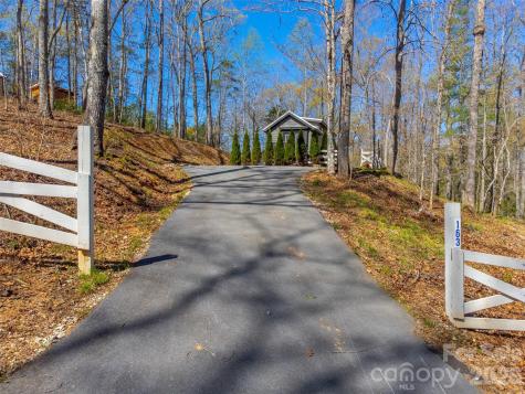 163 Simplicity Woods Drive Franklin NC 28734
