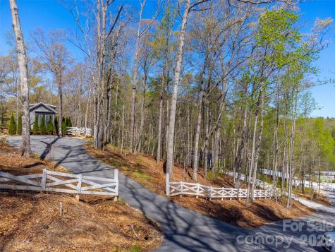 163 Simplicity Woods Drive Franklin NC 28734