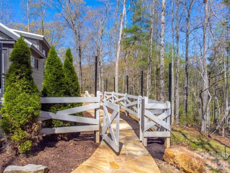 163 Simplicity Woods Drive Franklin NC 28734
