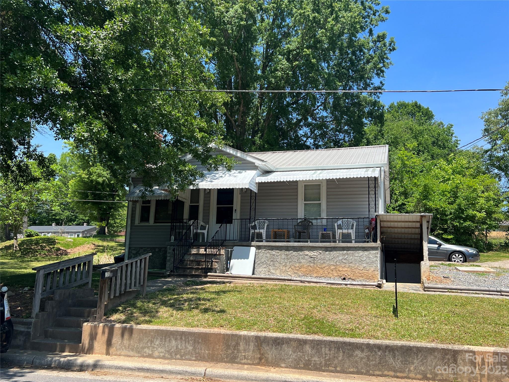 230 5th Avenue SW Hickory NC 28602