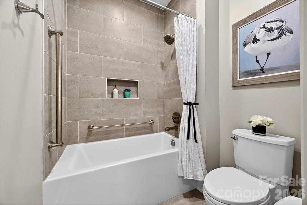 70 Copper Creek Lane Hendersonville NC 28739