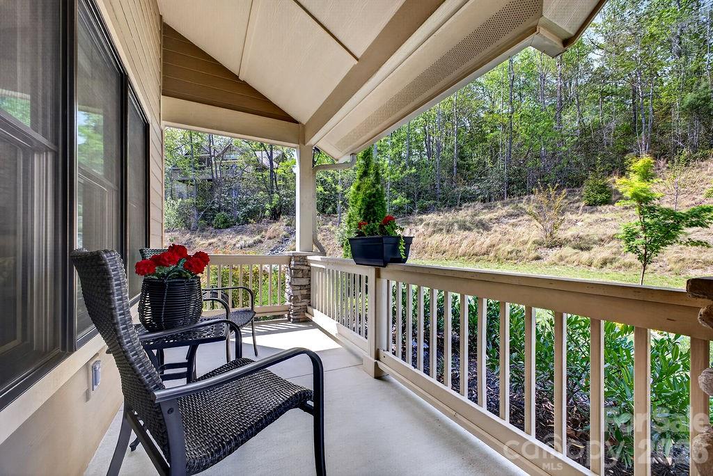 70 Copper Creek Lane Hendersonville NC 28739